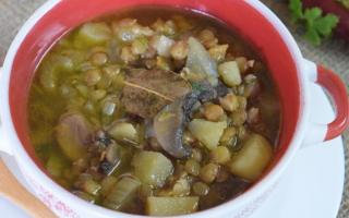 Рецепт супу із заморожених опеньків – покроково з фото та відео