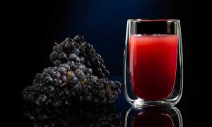 Vad är användbart svarta druvor för människokroppen