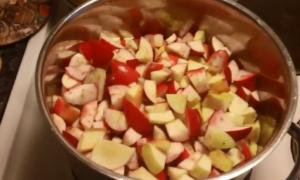 Рецепти заготовок із яблук «Білий налив» на зиму