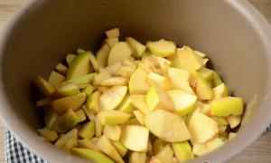슬로우 쿠커에서 모과로 무엇을 요리할 수 있나요?