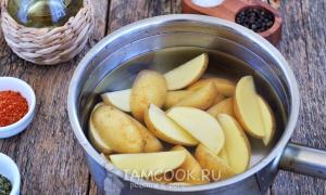 Potatoes with chicken in the oven Recipe with new potatoes and chicken stew