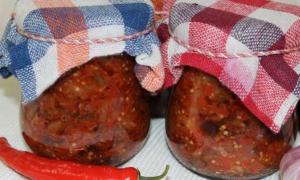 Baked eggplants with peppers and tomatoes for the winter