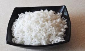 Як зварити рис розсипчастим та смачним