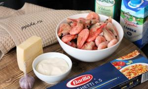 How to cook pasta with shrimp in a creamy sauce