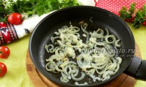 Muscheln in Tomatensauce (Schritt-für-Schritt-Rezept mit Fotos) Rezept für Muscheln in Tomatensauce mit Knoblauch