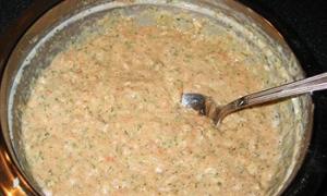 Pfannkuchen mit Hackfleisch auf Kefir: Zubereitungsmerkmale, notwendige Zutaten Flauschige Fleischpfannkuchen auf Kefir
