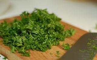 Salade de concombre mariné Option à l'huile de tournesol